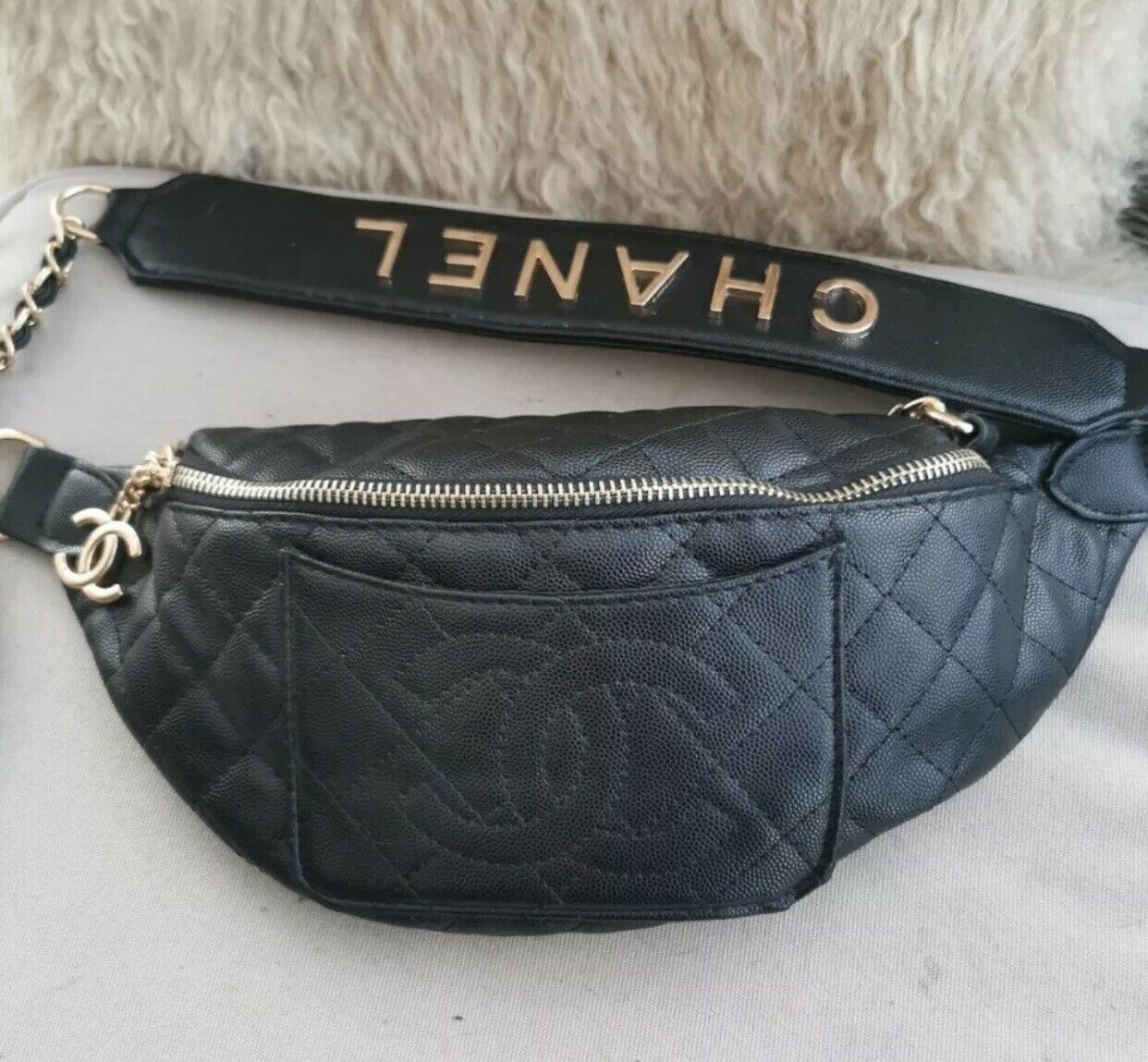 Shop Chanel Vip Gift Bag